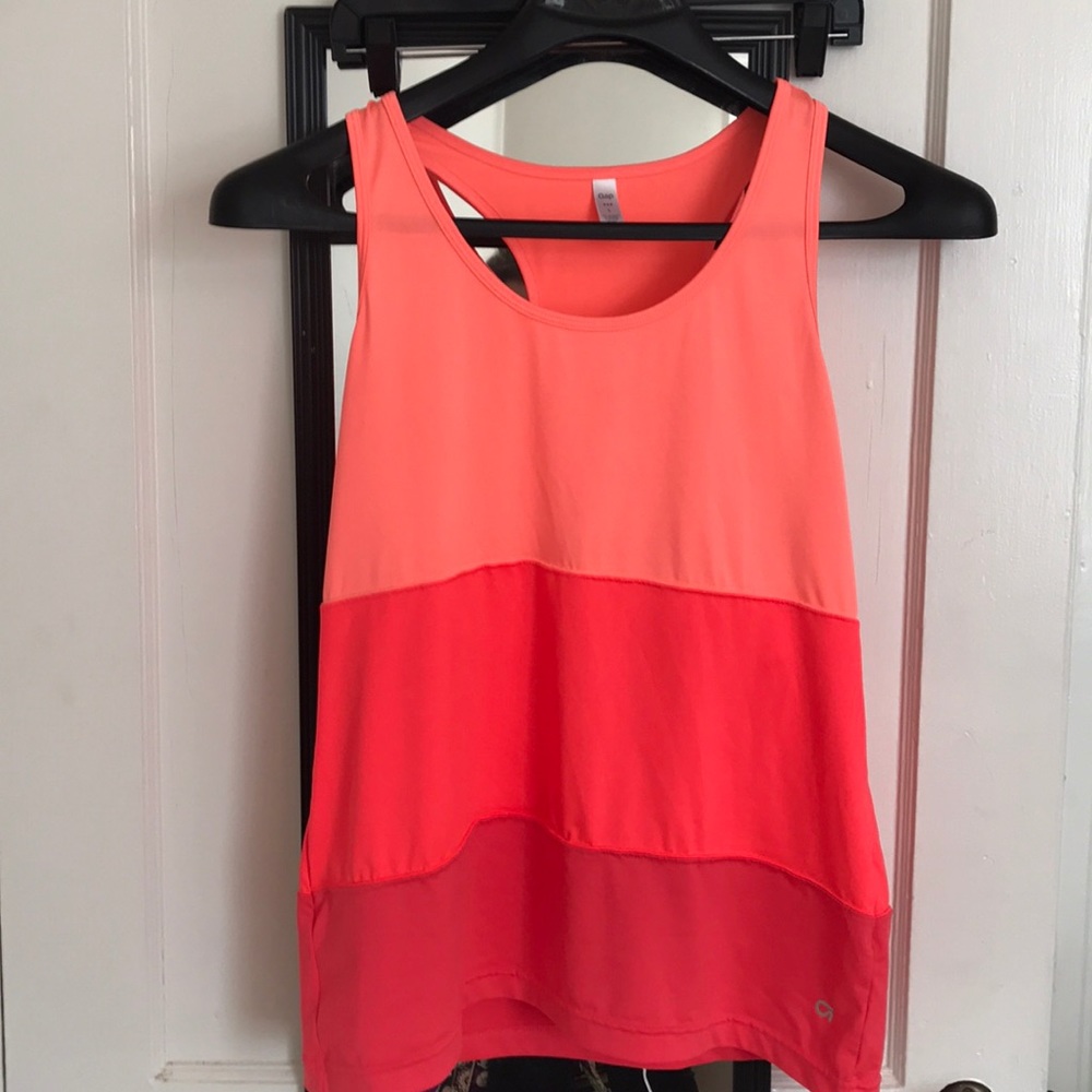 Athletic tank top